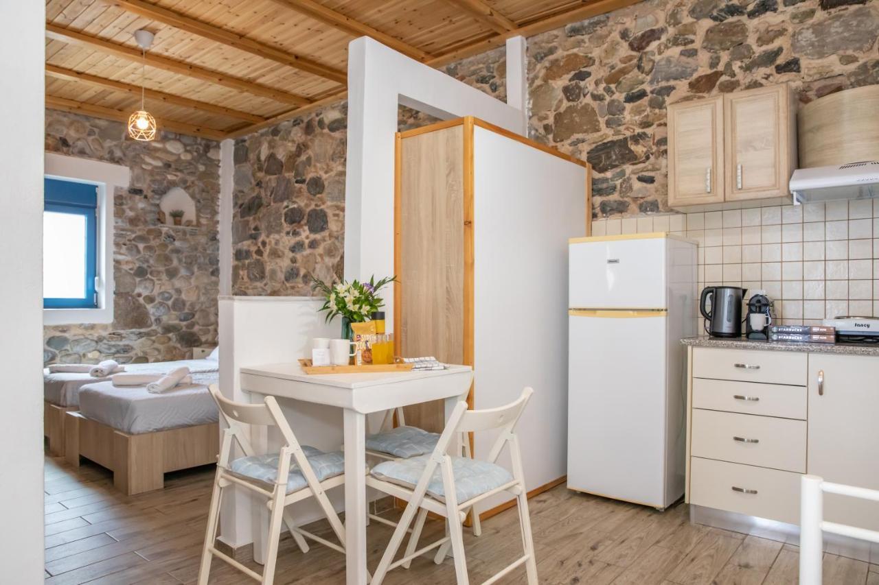 Melina Seafront Stone House Apartment Kardamena  Exterior photo